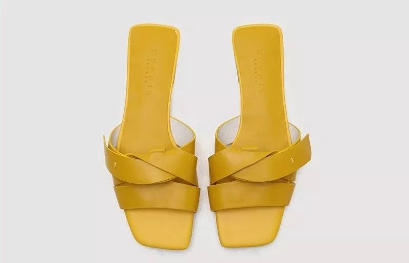 平底拖鞋｜想穿得高级，就选这10双