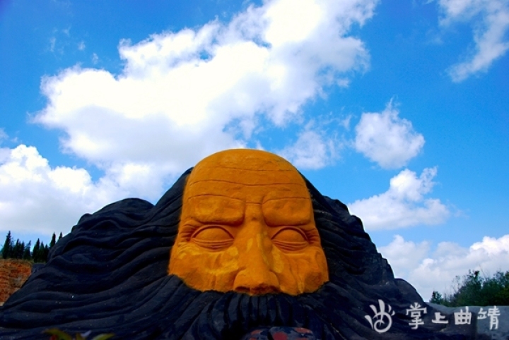 带您走进陆良彩色沙林风景,陆良彩色沙林风景区今年人多不多