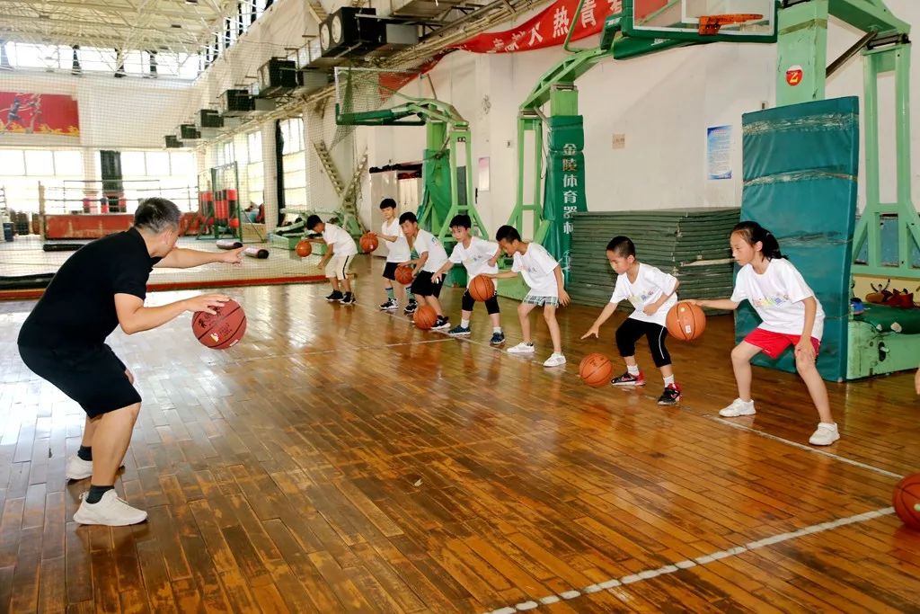 体育夏令营推荐去哪儿玩,适合高中生暑假游玩的项目