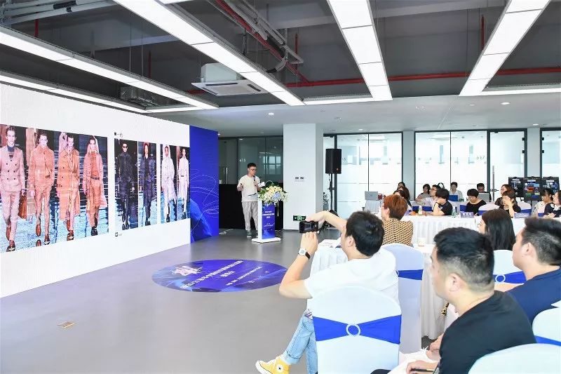 「关注」斩获与未来谈时尚的底气！2020/21秋冬中国纺织面料流行趋势提案会在大浪举行