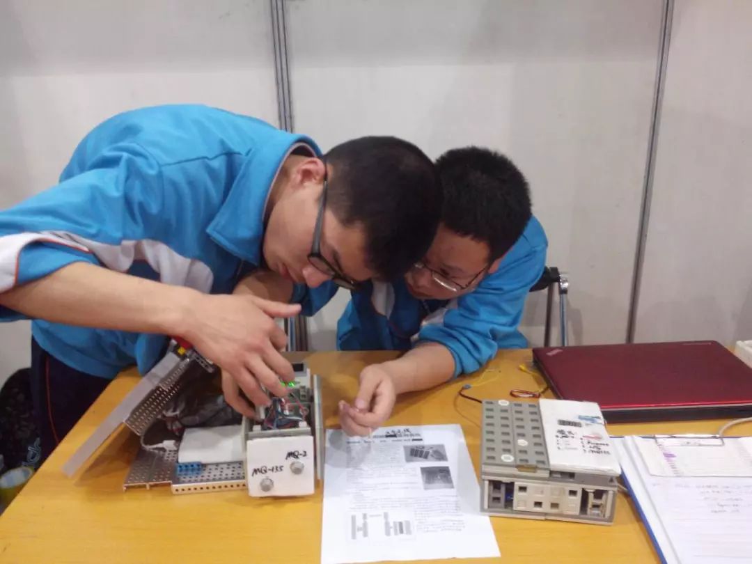 西安学习ai人工智能技术学校,西安学校人工智能招生