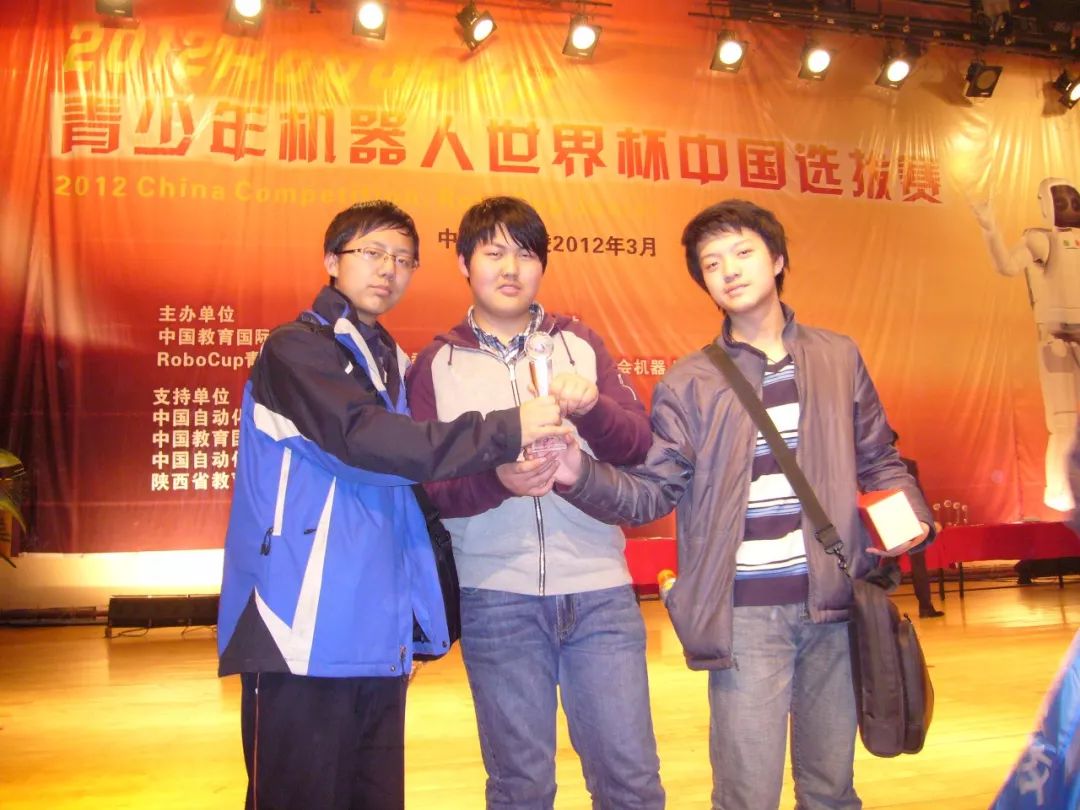 西安学习ai人工智能技术学校,西安高级中学今年招收人数