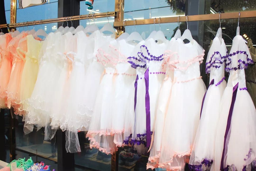 广州番禺工厂特卖会,广州番禺服装开仓售卖2021年