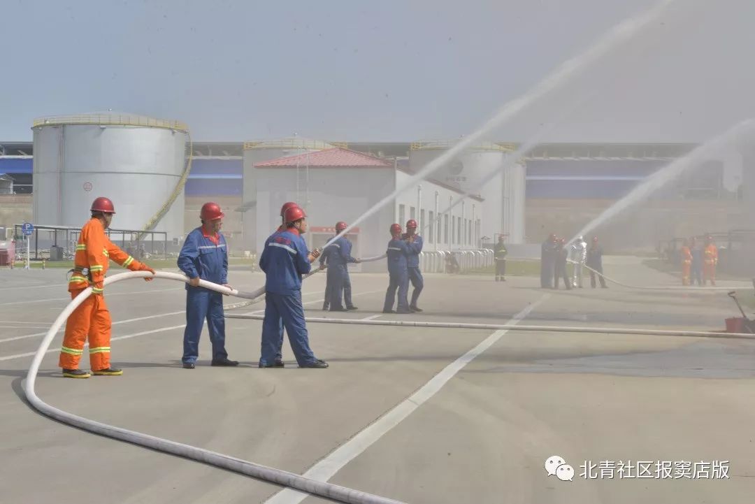 “汽油罐冒烟、半吨油品泄漏……”窦店上演应急演练，专家给好评