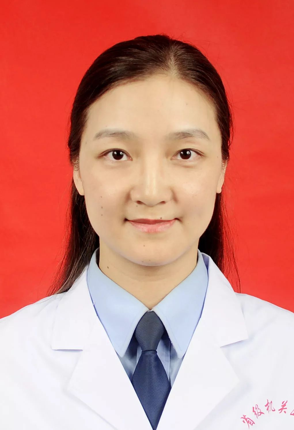 游泳时耳朵进水正确的处理方法,游泳时耳朵进水了有点疼怎么处理