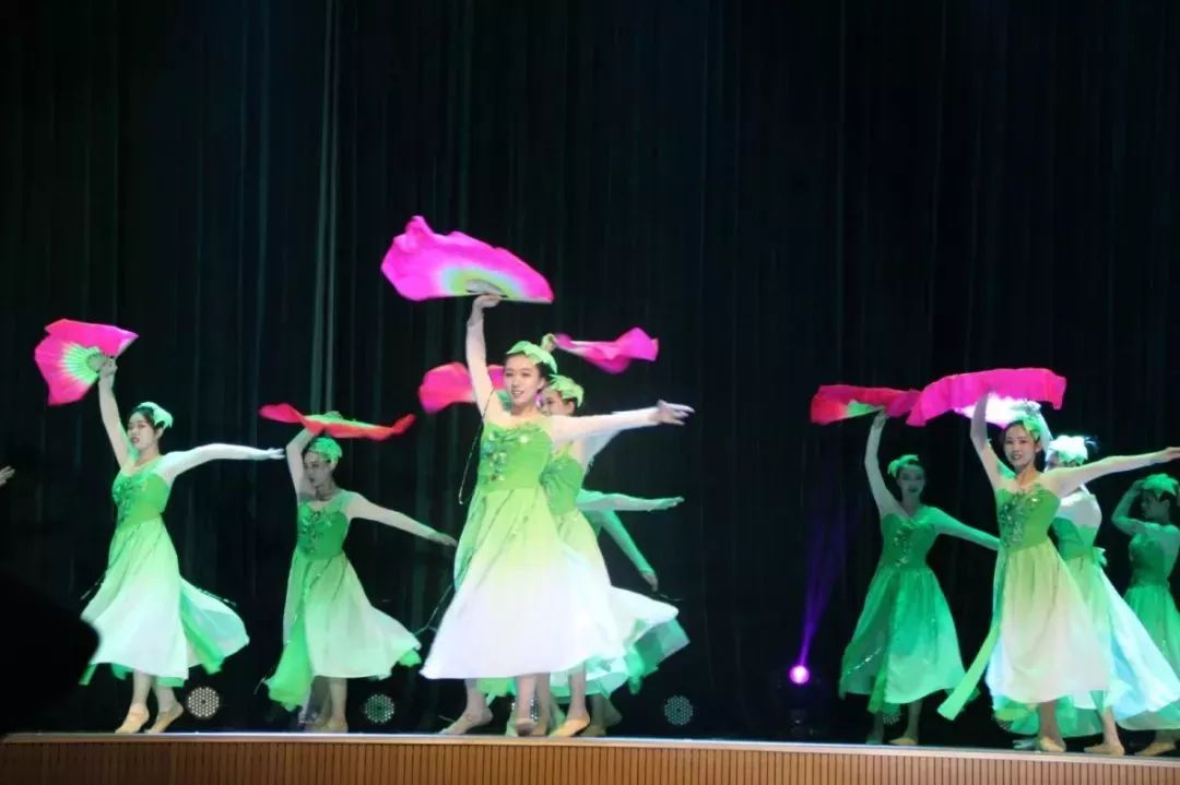 内外兼修的美才是真正的美,内外兼修的美丽