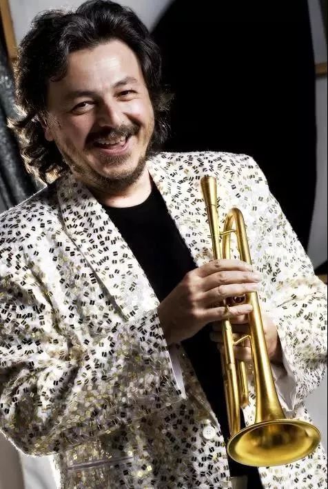 【中国音乐小*钟金**】“今夜无人入睡”意大利小号演奏家安德烈·朱弗莱迪二人组2019年中国巡演将在我市精彩上演！