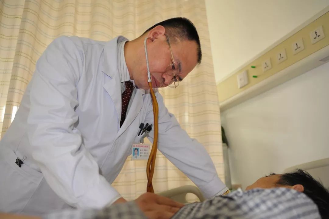 周福德中国好医生,中国好医生坚守岗位40年