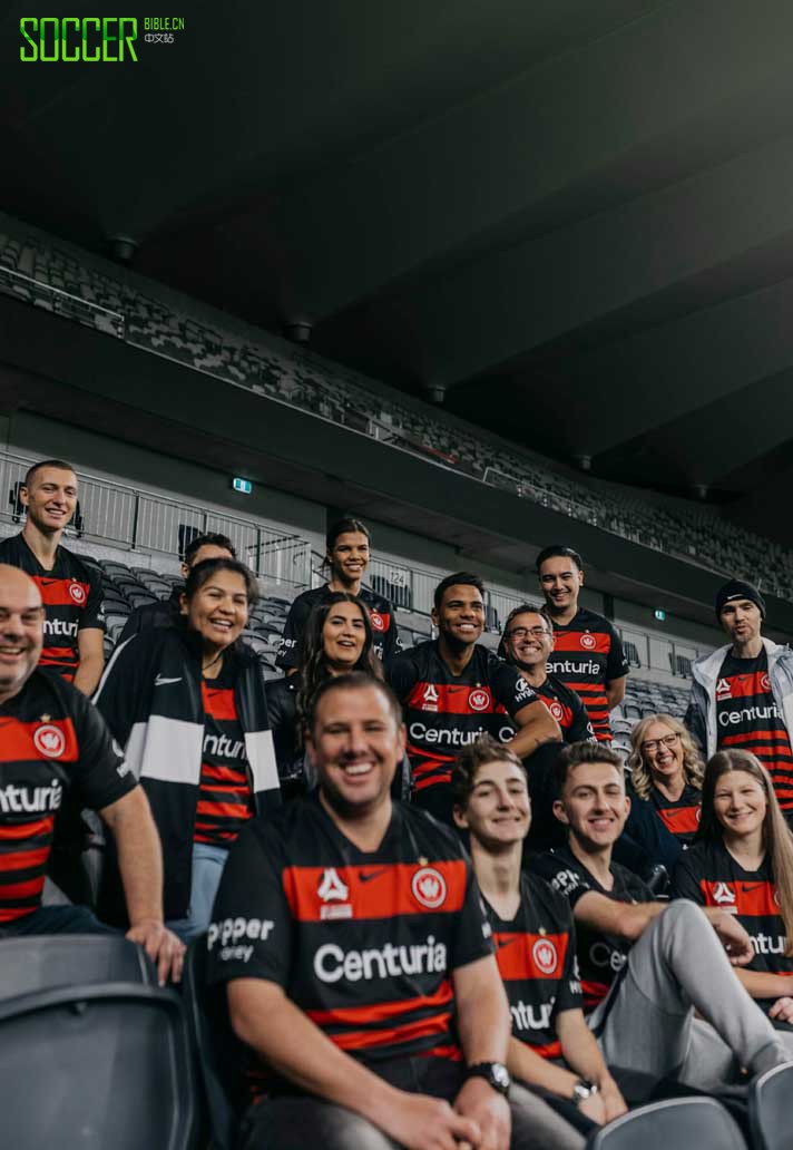 耐克2022新款足球,西悉尼流浪主场队服