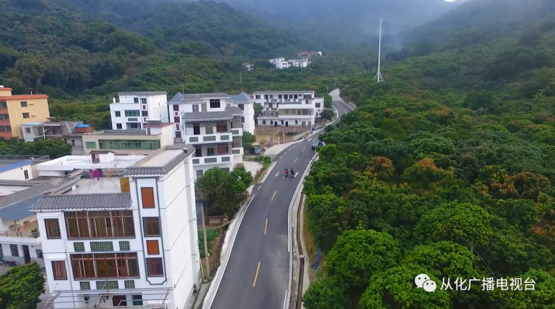 农村美丽庭院志愿服务,志愿者参与美丽乡村墙绘