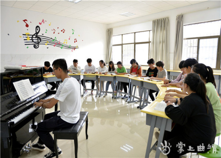 富源县第八中学最近视频,富源县第八中学艺术班