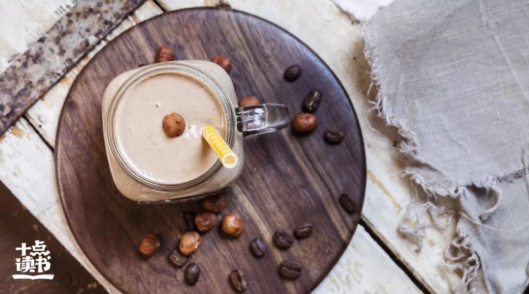 摧毁一个孩子只需抛弃他两次,摧毁一个孩子三次不理他就够了