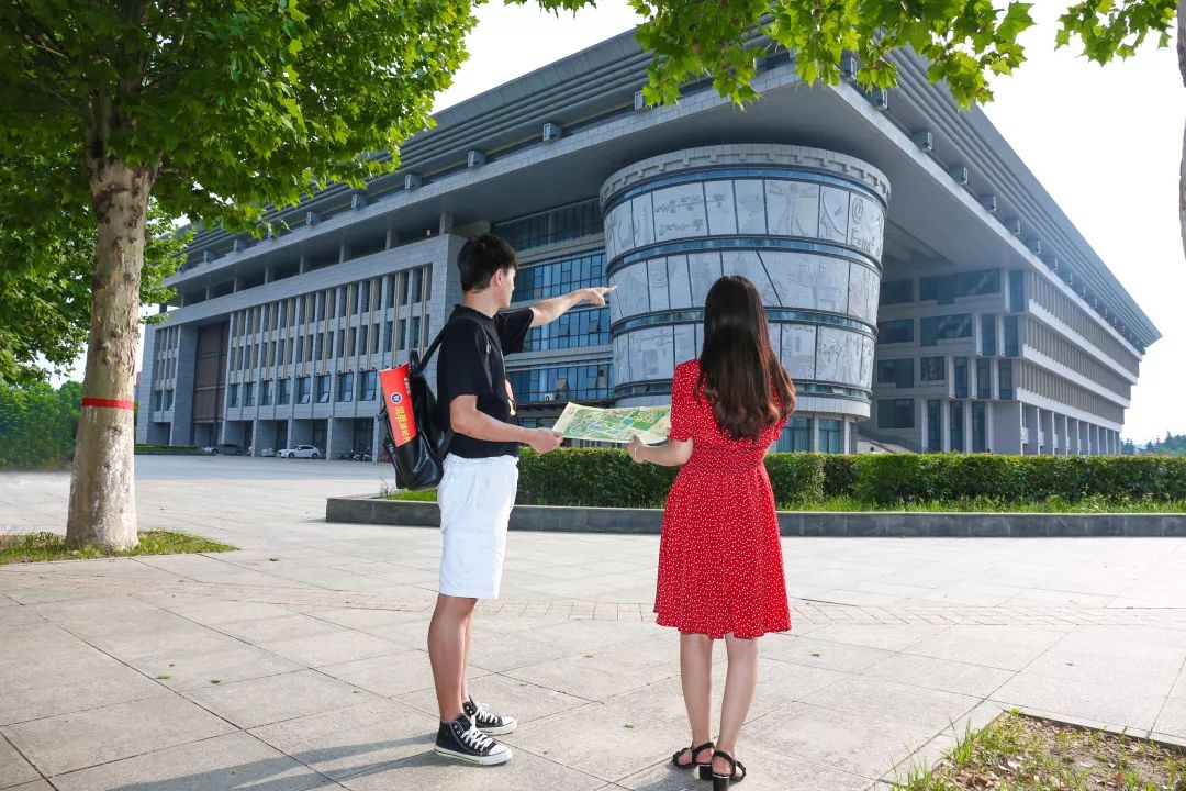 河南高校录取通知书发放,河南高校录取通知书上新