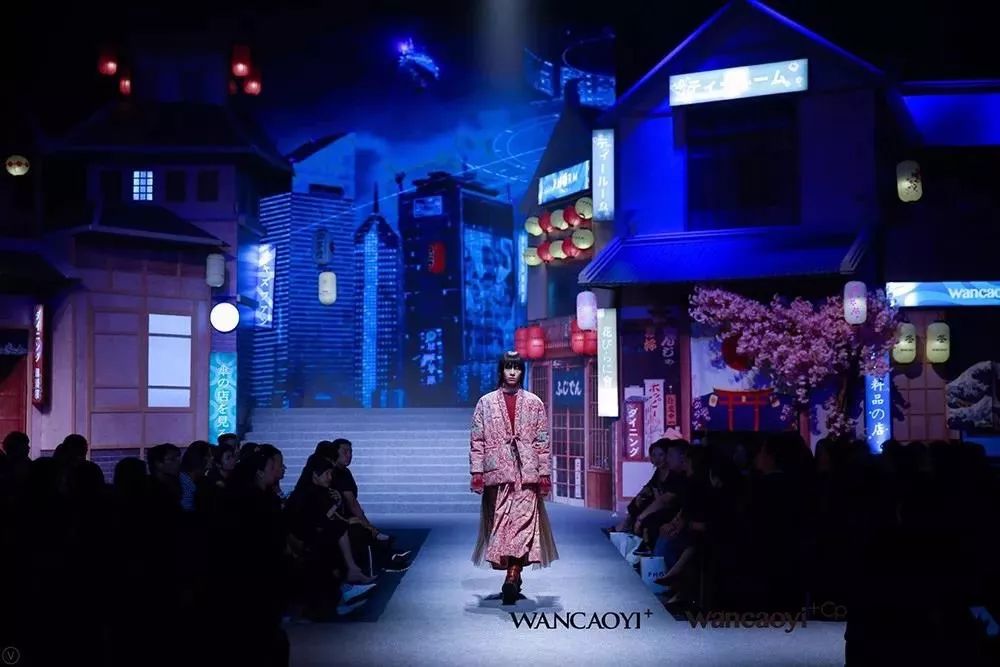 穿上TA,你就是时尚界最浪漫的哲学家