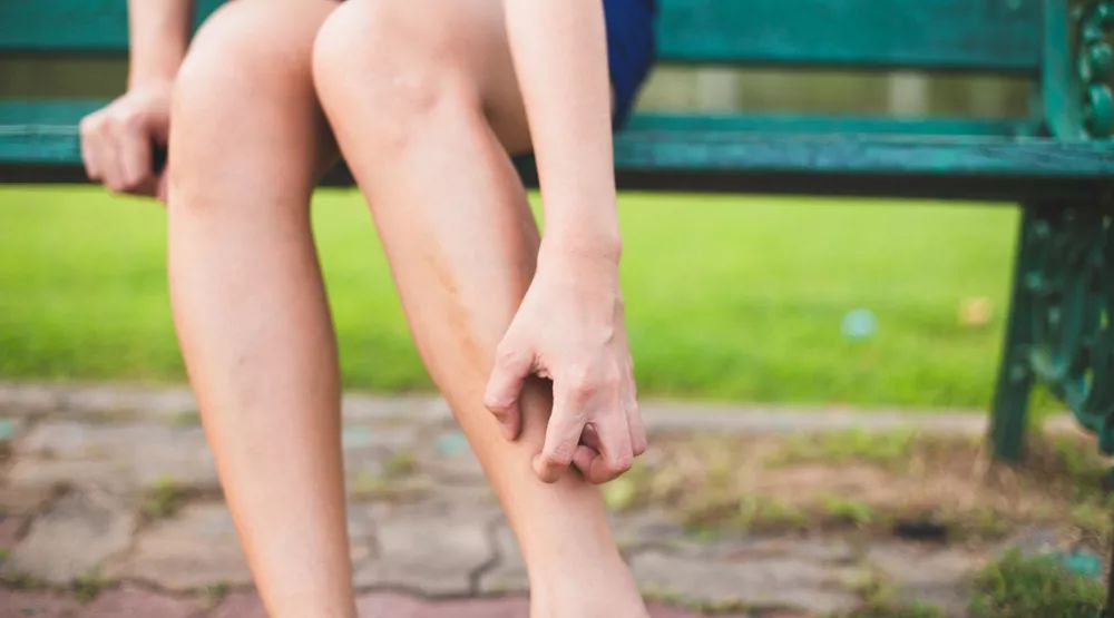 皮肤干燥起皮的救星,皮肤干燥起皮怎么办用什么护肤品