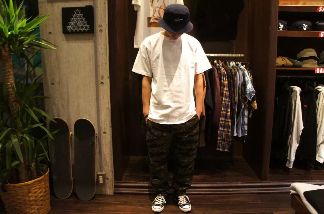 Vans和TNF能在国内开枝散叶，还得感谢它