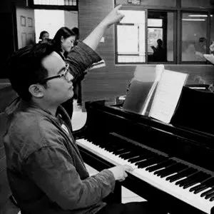 都在痛惜28岁的他！高志凡老师，你是夜空中最亮的星