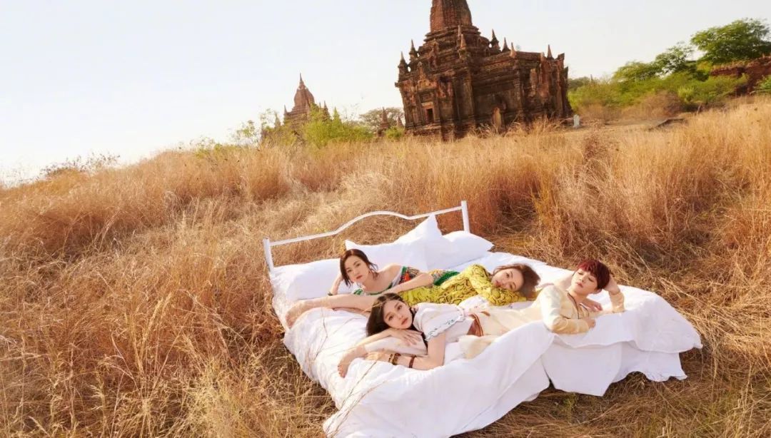 被虚假友情蒙蔽的“绿叶妹”，如今事业开挂反成“真公主”