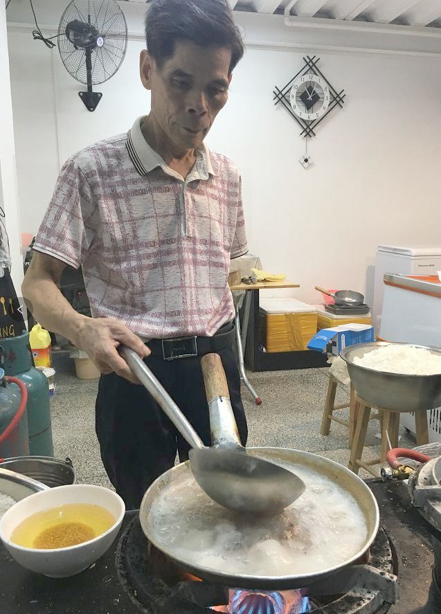 澄海中山南路正品鱼粥,澄海鱼粥青草巷12元