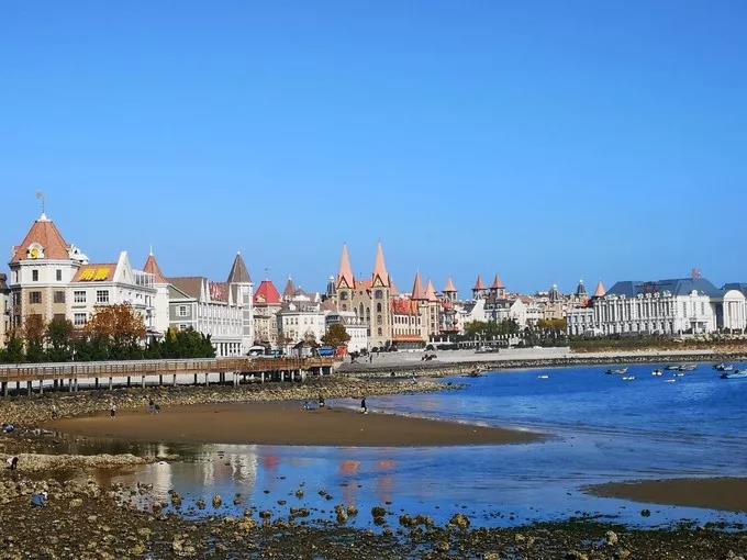 对烟台人来说,不洗海澡(xiajiaozi)就不算过夏天