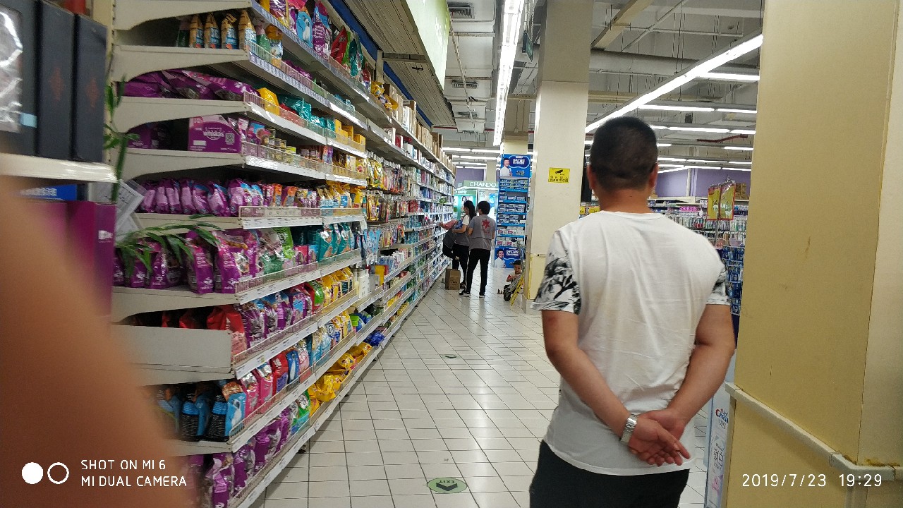 钓鱼享百味人生,钓鱼享乐趣