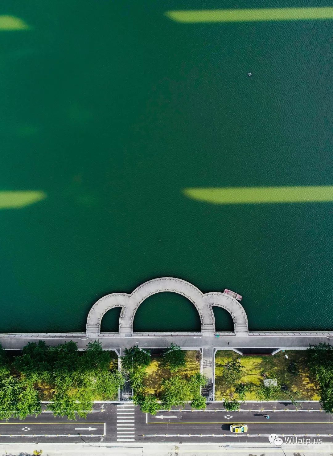 西北湖，韵滴莫抛子？