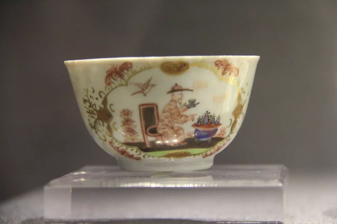 展览|励志史:“模仿”景德镇逆袭成“欧洲第一名瓷”