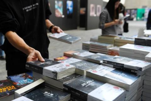 一周加印10次,这本中国小说在日本卖疯了