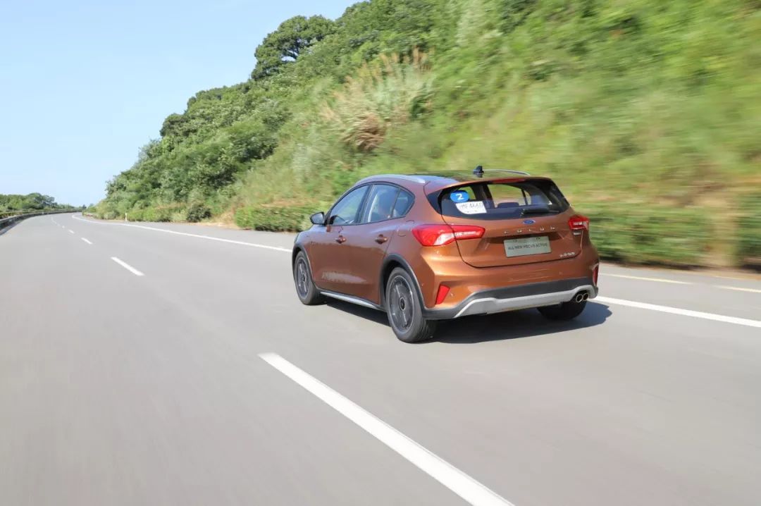 8挡自动变速跑多快最省油,福克斯active自动挡