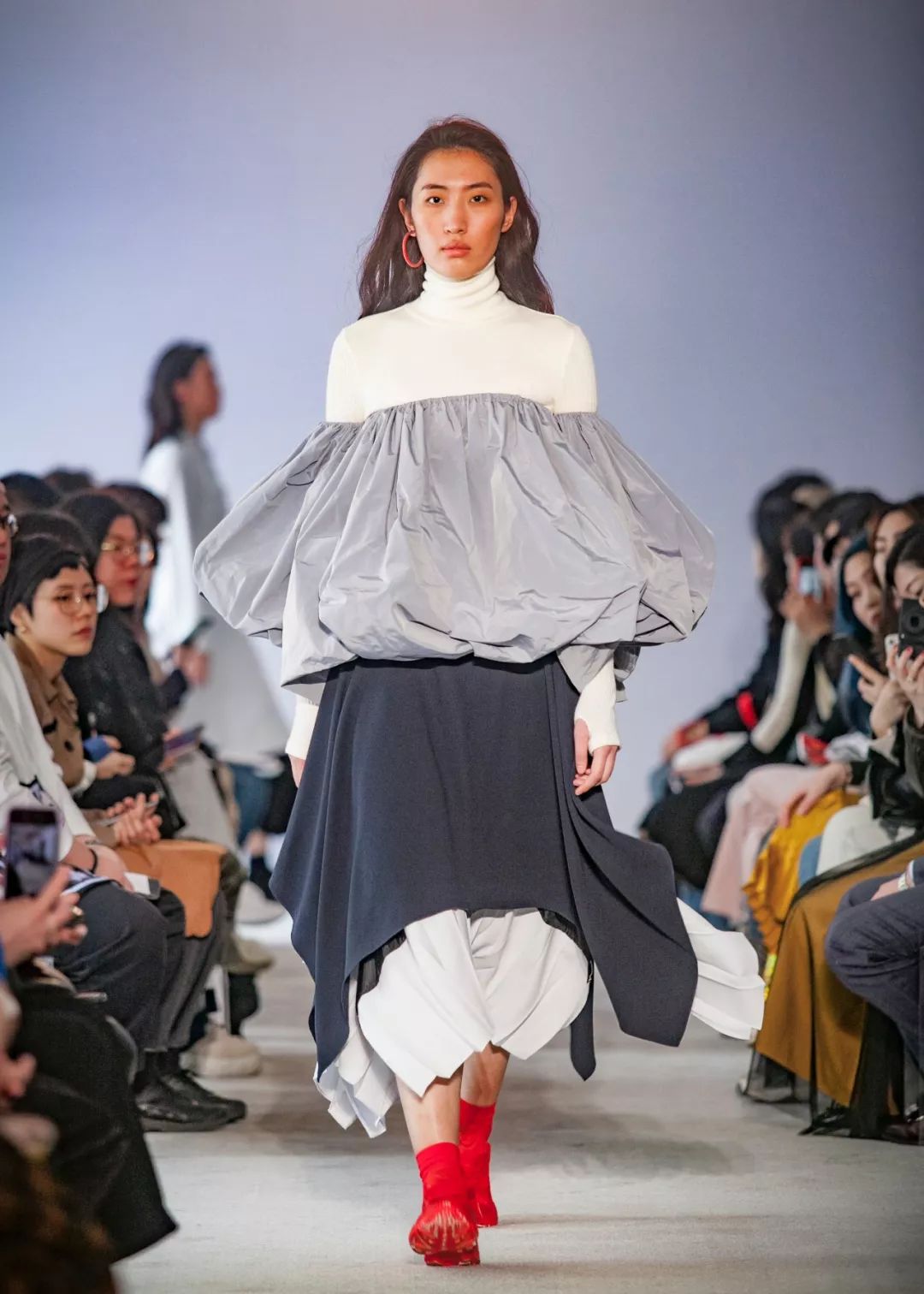 21年秋冬女装流行趋势,21年秋冬女装流行色