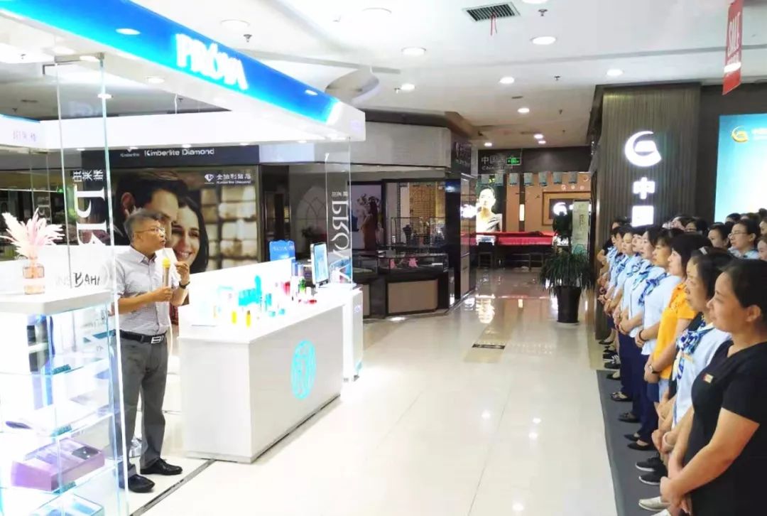 “家家幸福安康工程”之家庭|“与爱同行·为家护航”忻州婚姻家庭公益巡讲走进东大购物中心