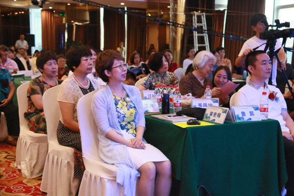 河南省治疗多囊卵巢的专家,河南治疗多囊卵巢综合征最好医院