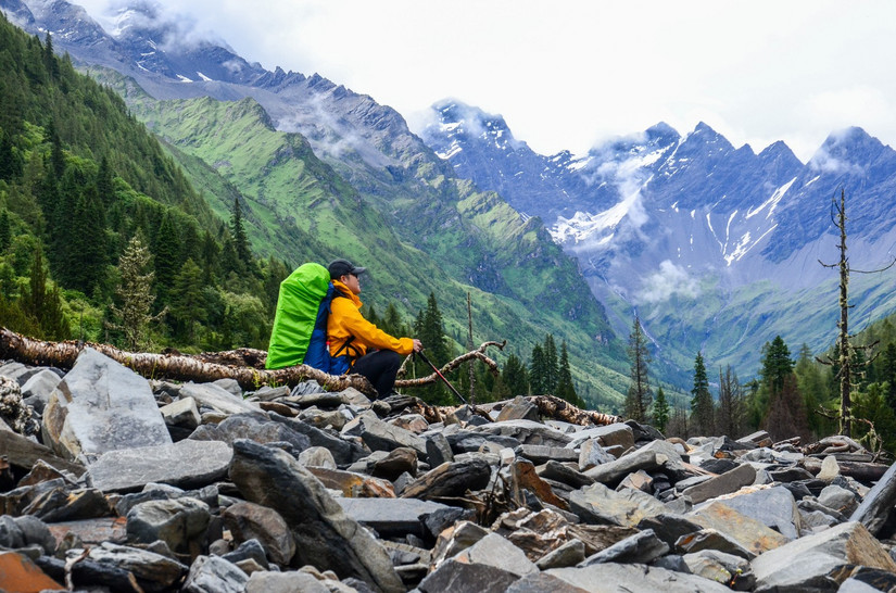 冲锋衣透气防水最好的是哪一款,2024年最火的冲锋衣防水防风透气