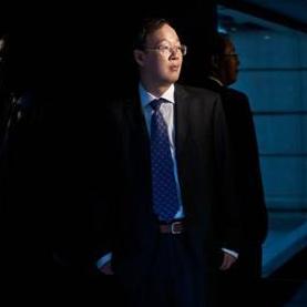 强势股大跌买入选股公式,低迷期大盘选股公式