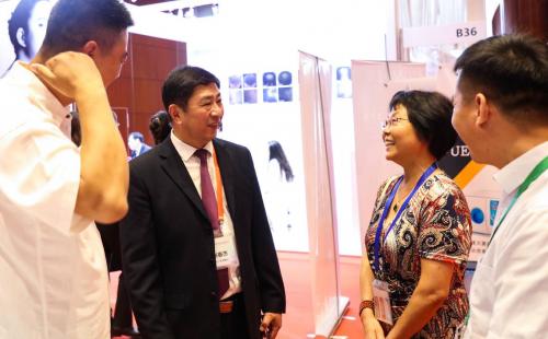 第四届植发技术交流会在哪,世界植发大会首推技术