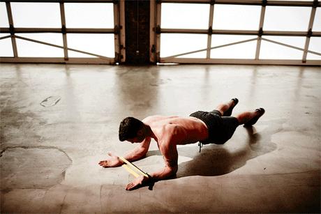 平板支撑交替摸肩练什么,平板支撑可以练腹直肌吗