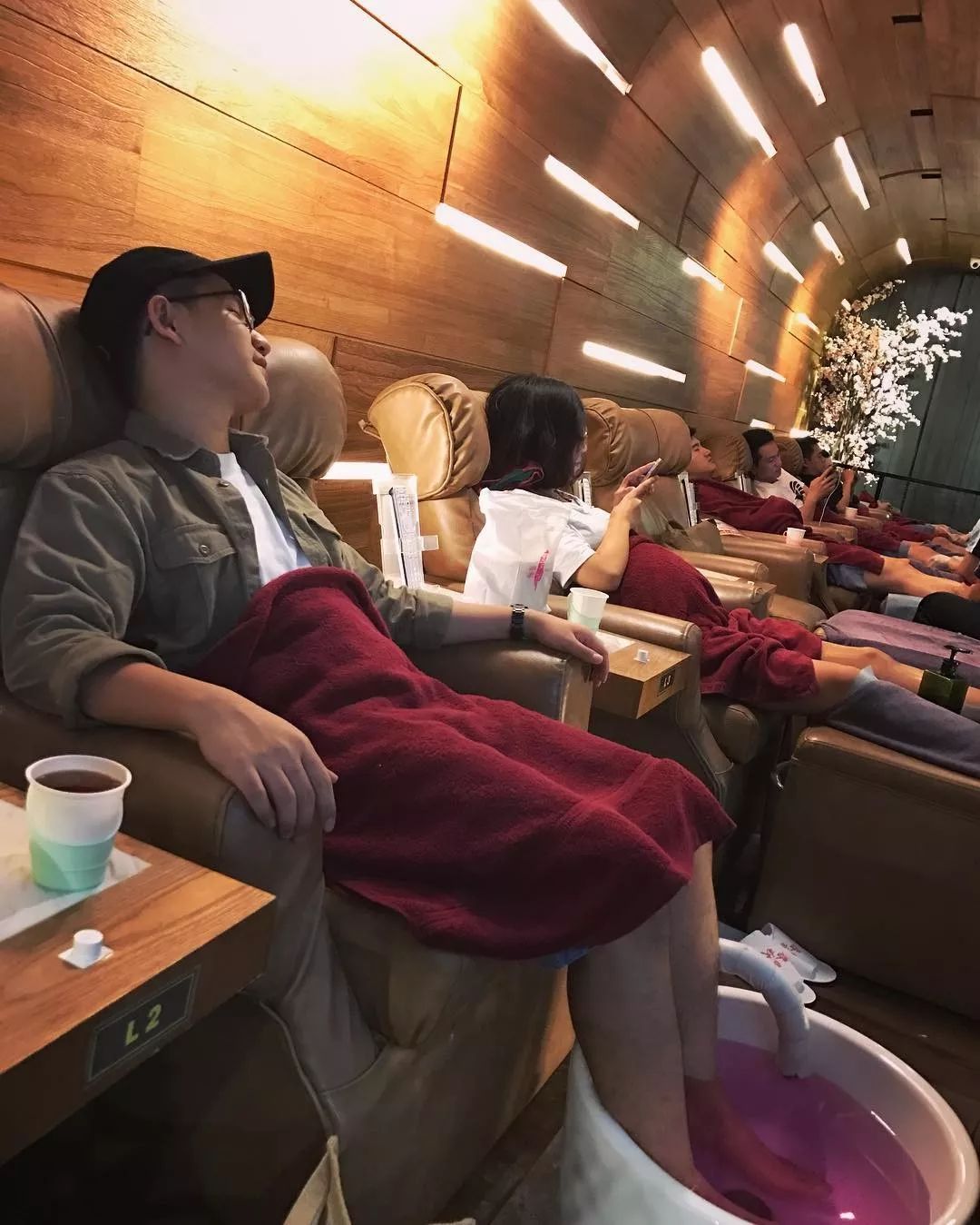 年轻人如何应对中年危机,当代青年如何应对老年焦虑