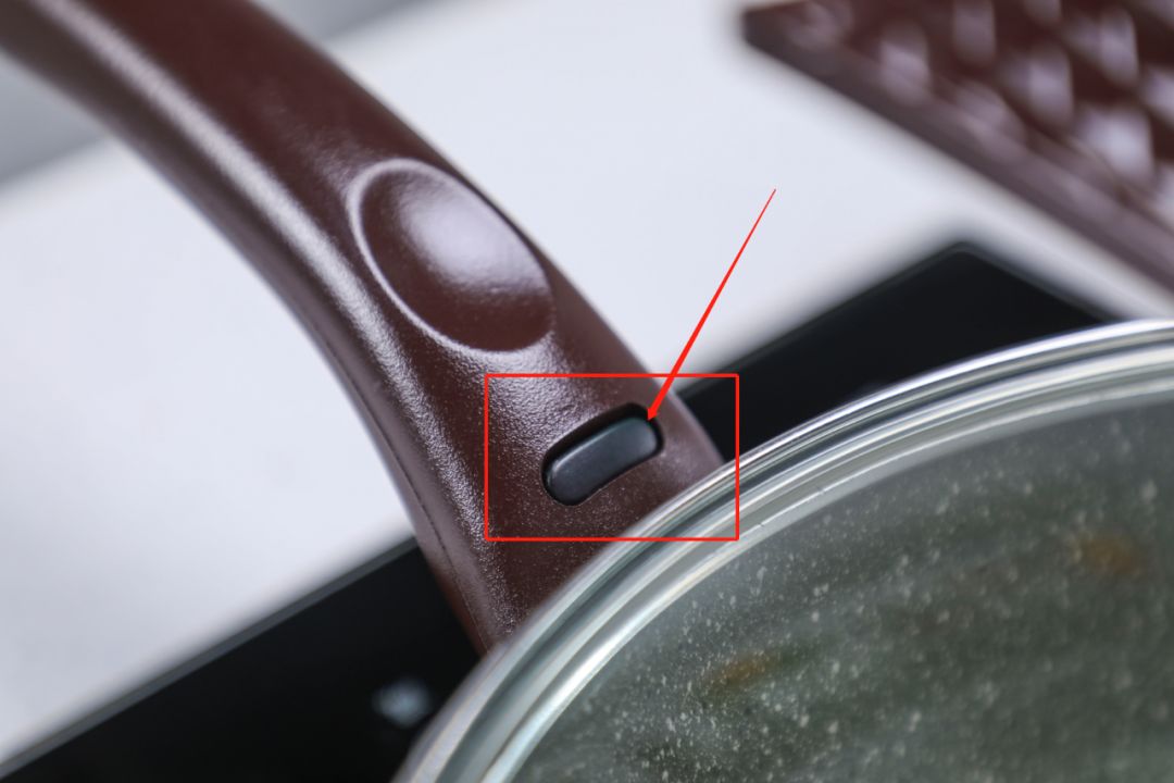 铁锅怎么养锅才不粘锅,熟铁锅怎么养才不粘锅