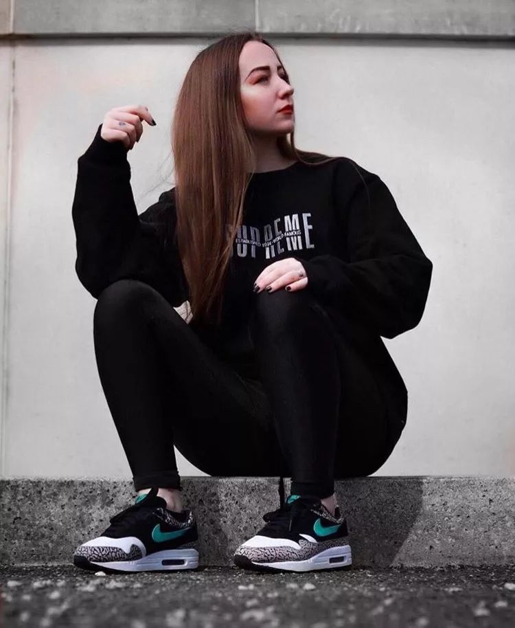 aj4travisscott,travisscottaj鍊掗挬浣庡府妫曢粦