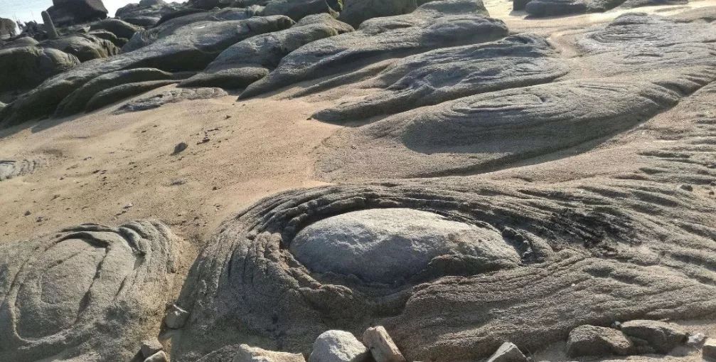 走看看沿途的风景完整版,富蕴县花岗岩地貌