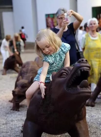 艺术家刘若望：艺术可以是一条有思想的“板凳”