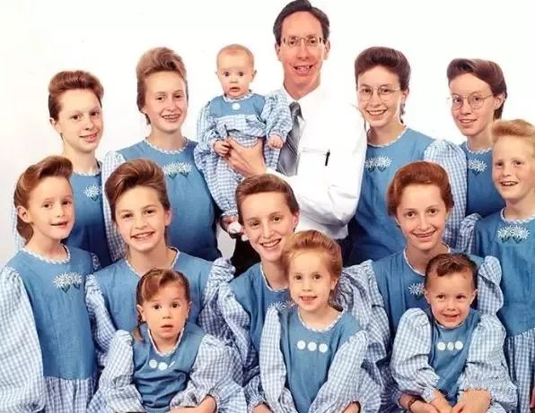 恋童癖+*伦乱**，未成年女孩被他霸占生下孩子！起底变态狂魔的邪恶往事……