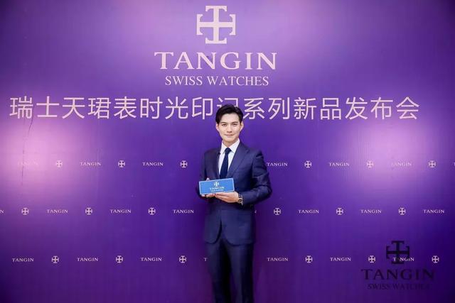 严屹宽冻龄男神,年轻时候的严屹宽究竟有多绝