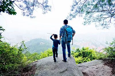 父亲决定孩子飞多高，母亲决定孩子飞多远