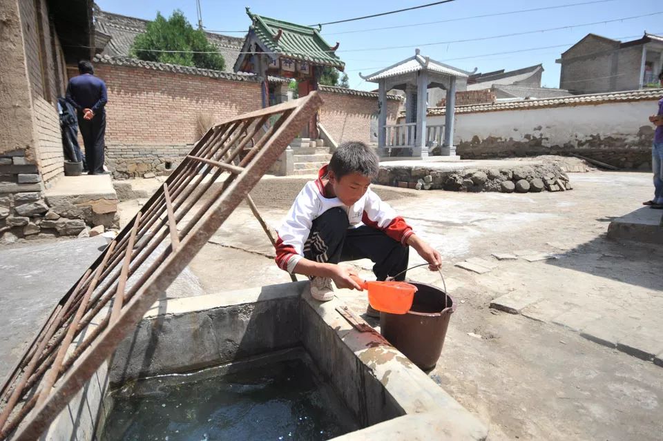 杜甫逃窜,杜甫入成都