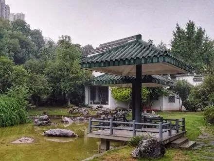 国庆假期首日火车票开抢,国庆火车票抢票攻略图