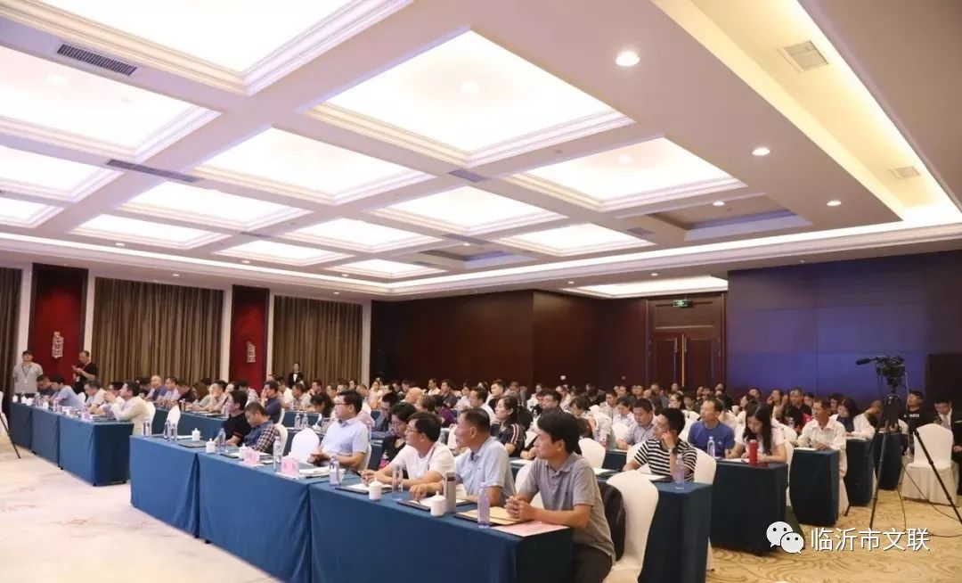 全国第一届青少年书法作品展启动仪式暨全国青少年书法教育论坛在临沂举办