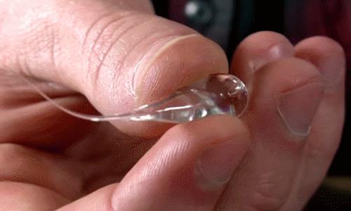 你吃的硬糖都是玻璃，所以能做成迷惑科学家400年的超硬玩具|科学DIY