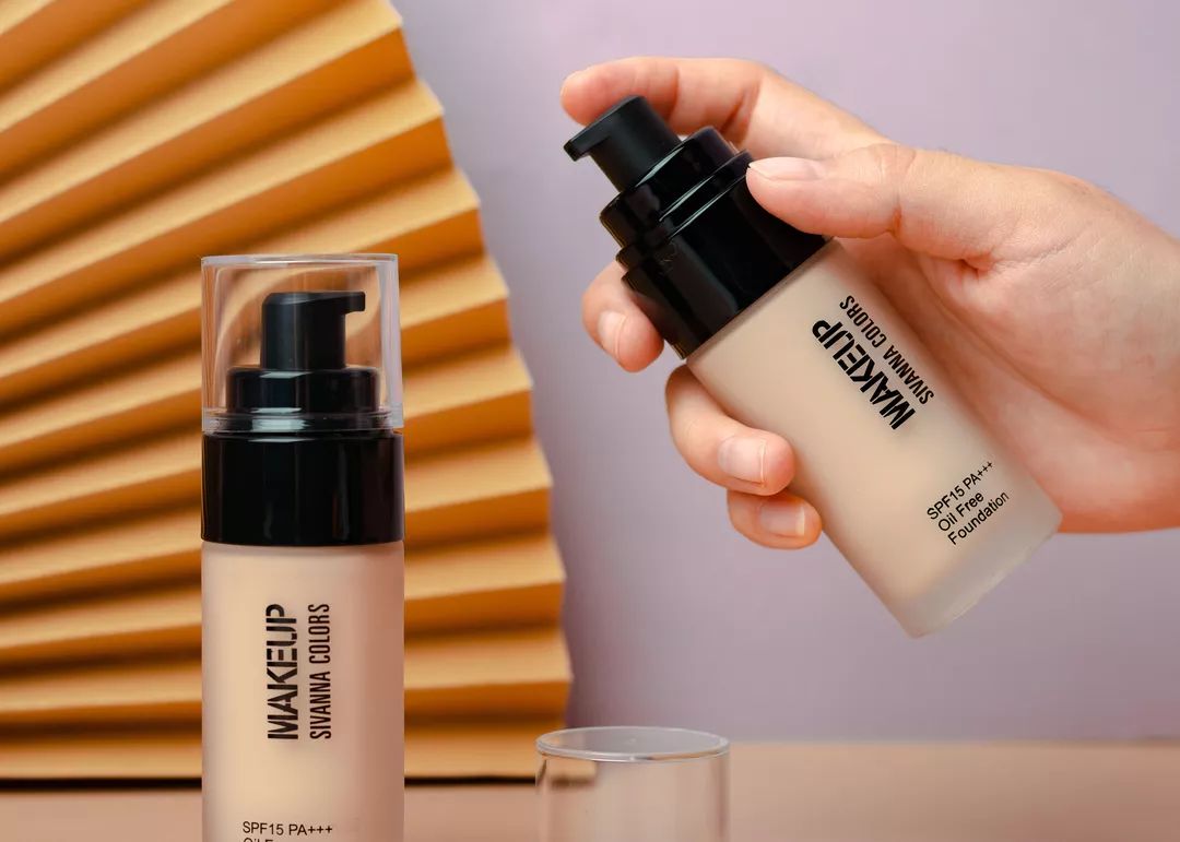 告别厚重卡粉干净底妆2步就行,拯救底妆斑驳卡粉