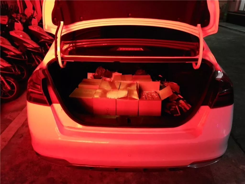 路桥一“滴滴司机”做“兼职”,运输这样物品“被拘